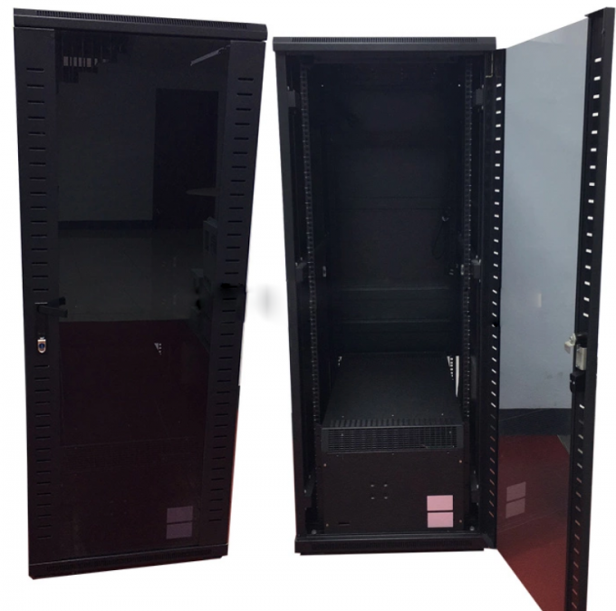 Black In - Row Air Conditioner Server Room Cooling Units For Server Rooms / Data Centers